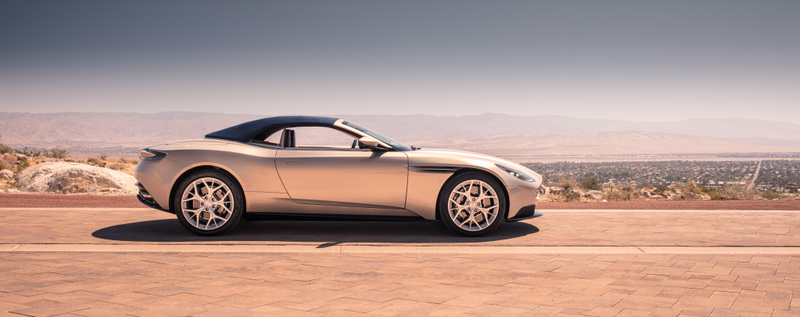 Illustration for article titled The 2018 Aston Martin DB11 Volante Looks Amazing Without A Roof